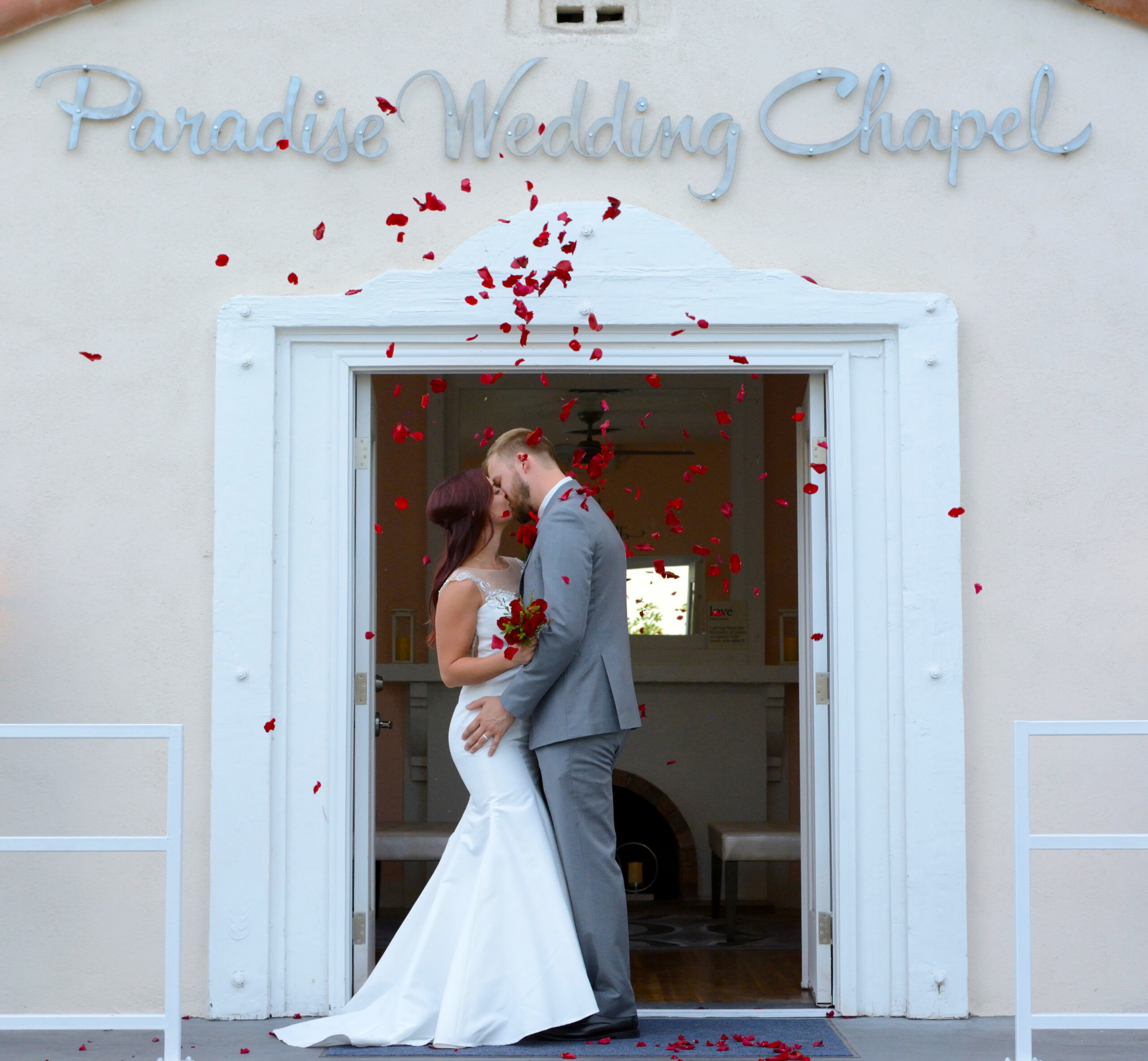 Las Vegas Paradise Wedding Chapel