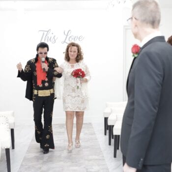 las vegas wedding chapels elvis wedding