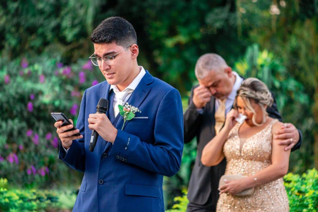 How to Give a Great Best Man Speech at a Wedding