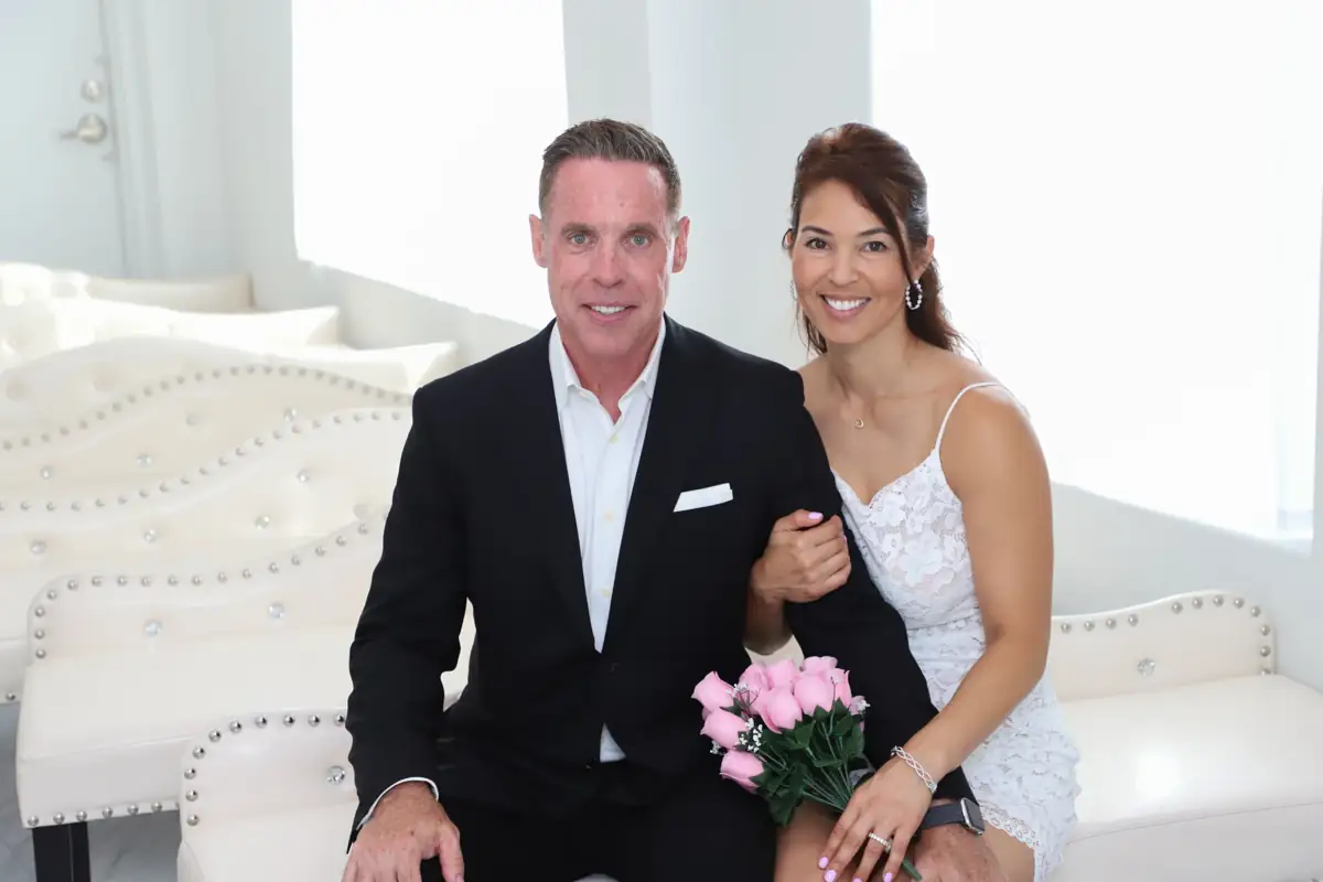 Las Vegas wedding chapel same day wedding ceremony couple smiling
